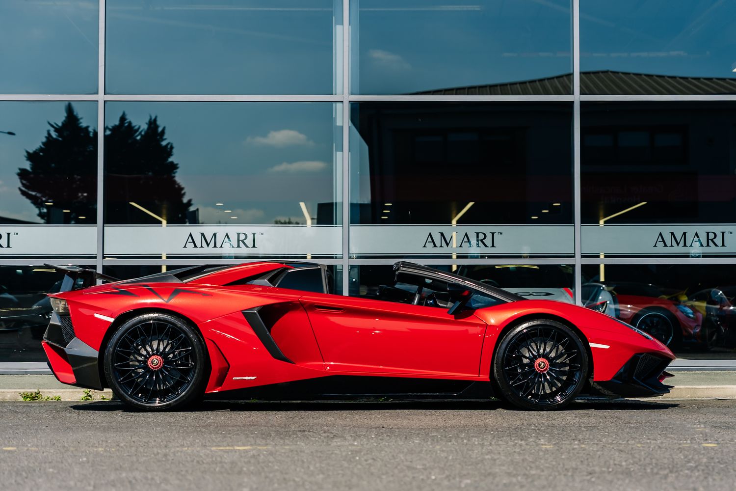 Lamborghini Aventador SV Roadster