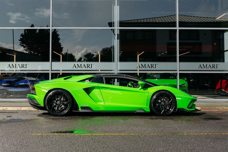 Lamborghini Aventador