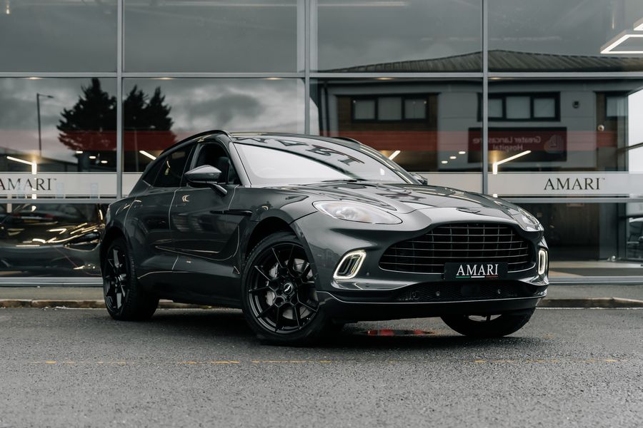 Aston Martin DBX
