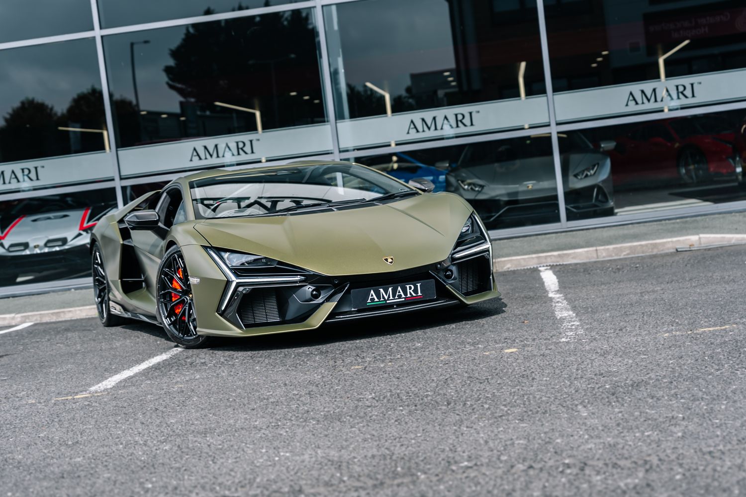 Lamborghini Revuelto