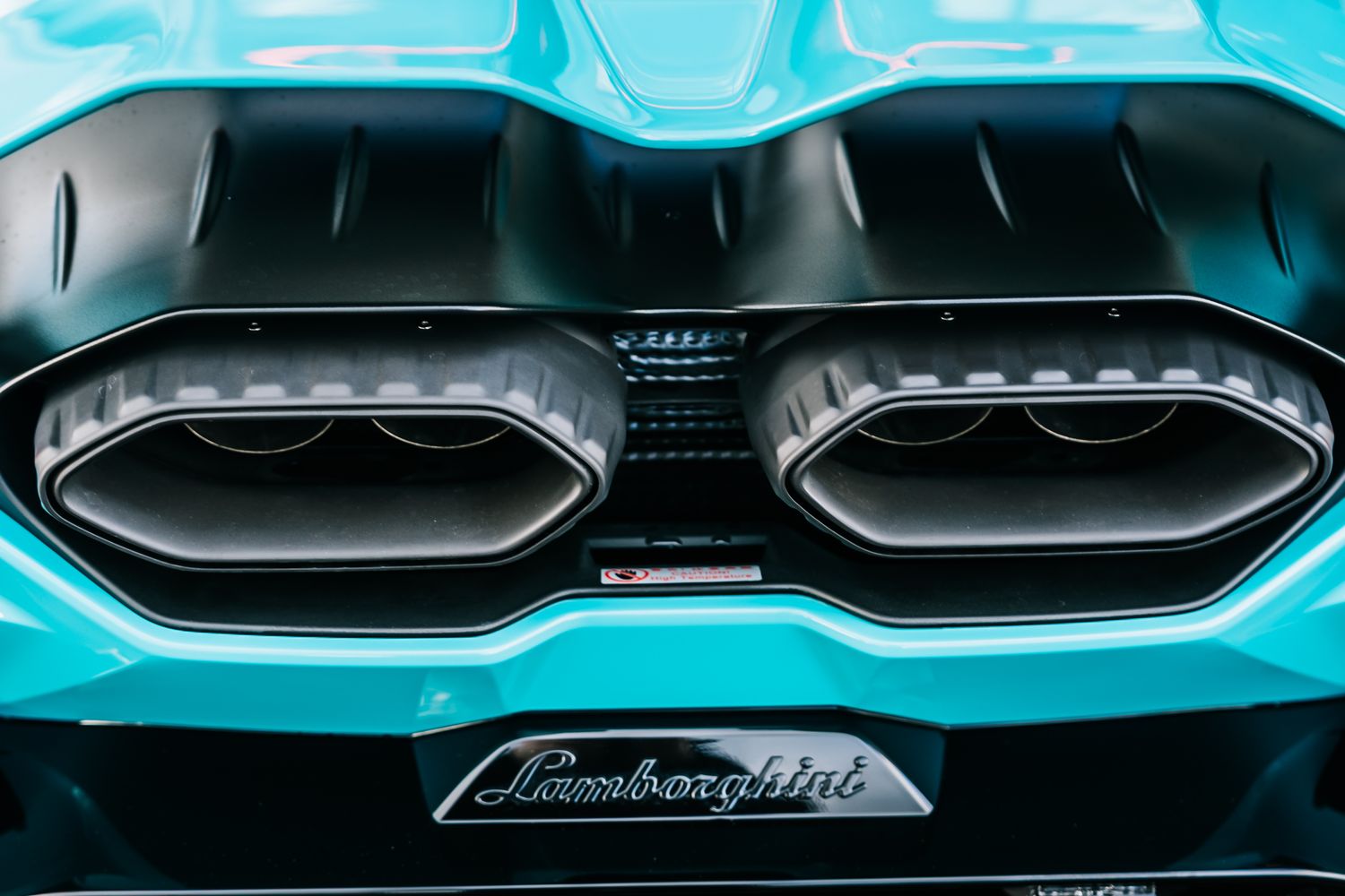 Lamborghini Revuelto