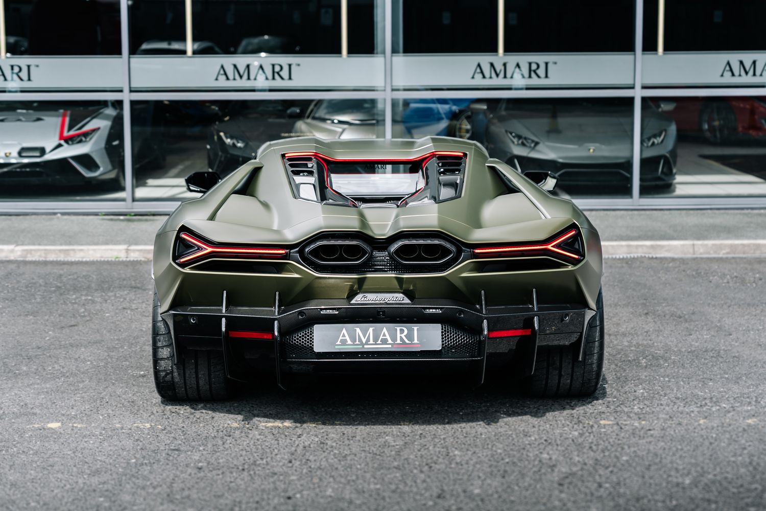 Lamborghini Revuelto