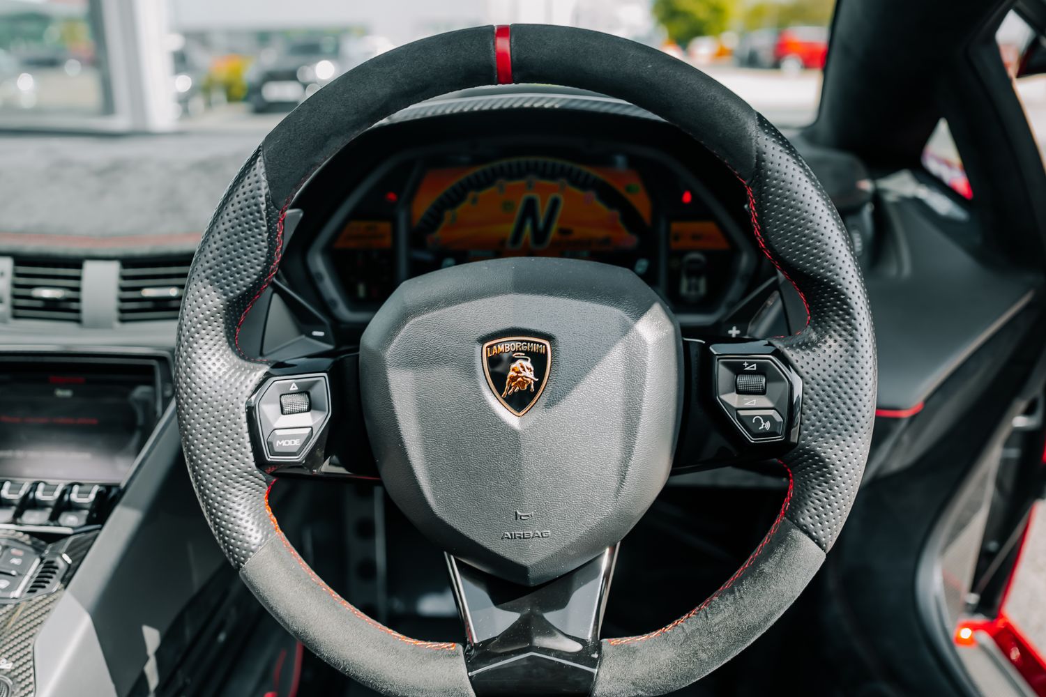 Lamborghini Aventador SV Roadster