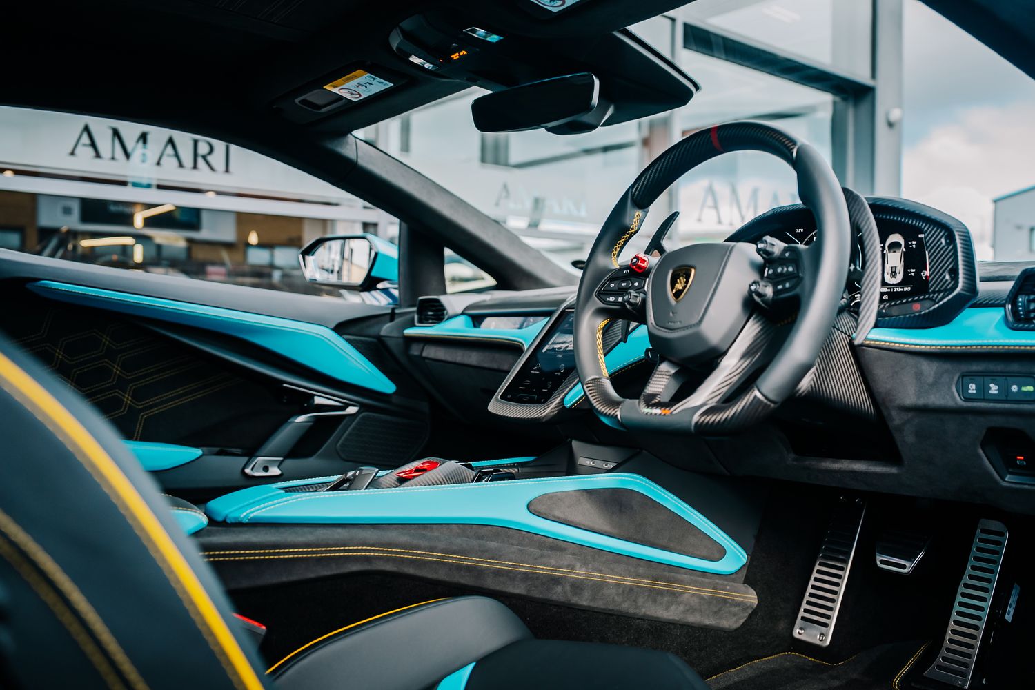 Lamborghini Revuelto