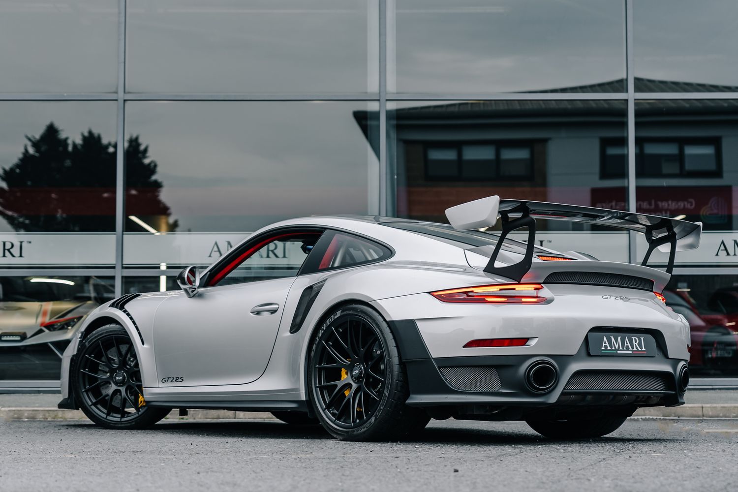 Porsche 911 991.2 GT2 RS Weissach