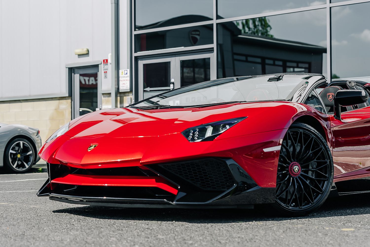 Lamborghini Aventador SV Roadster