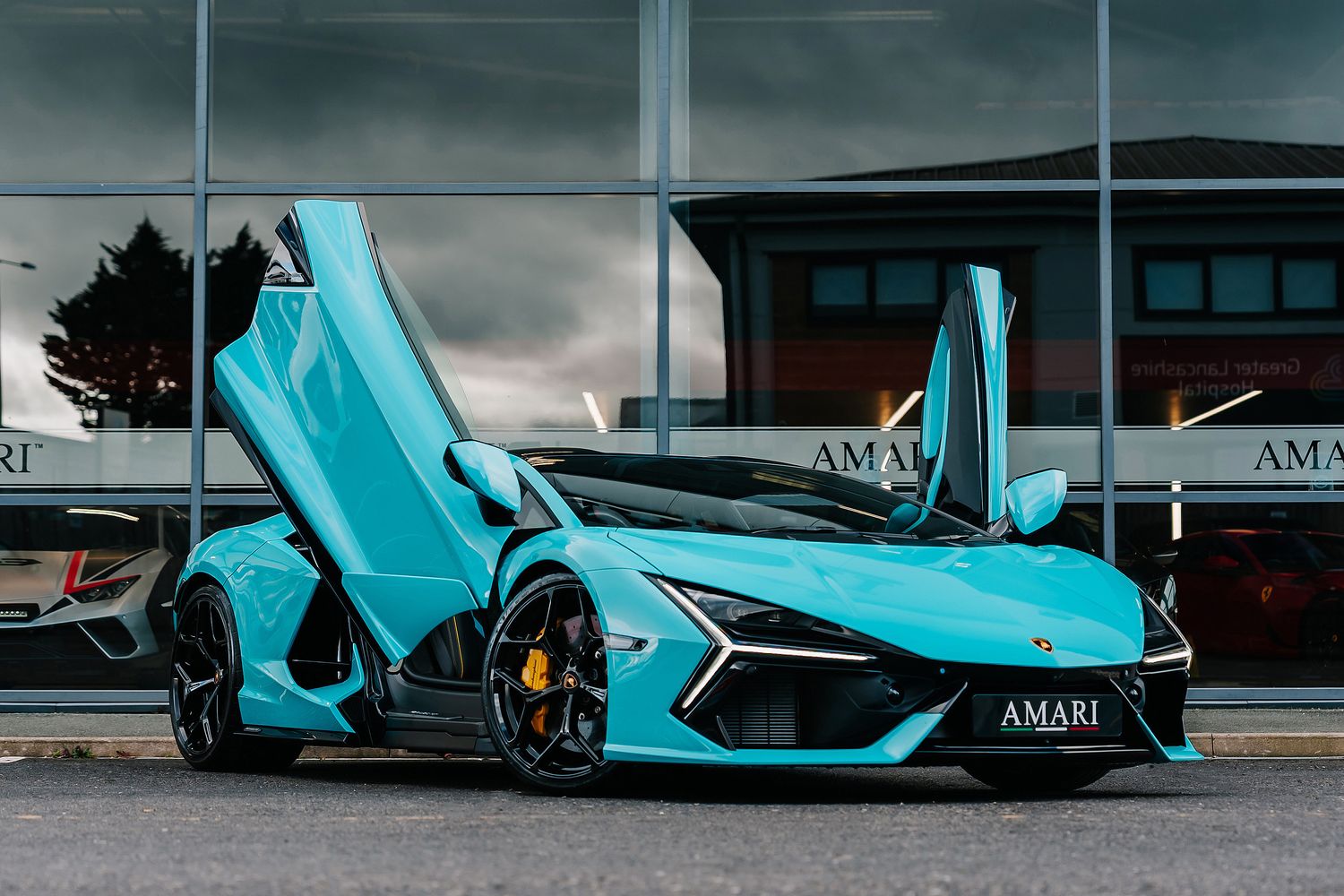 Lamborghini Revuelto