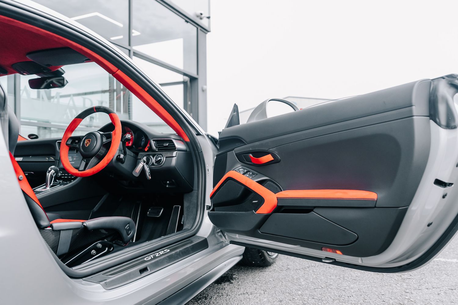 Porsche 911 991.2 GT2 RS Weissach