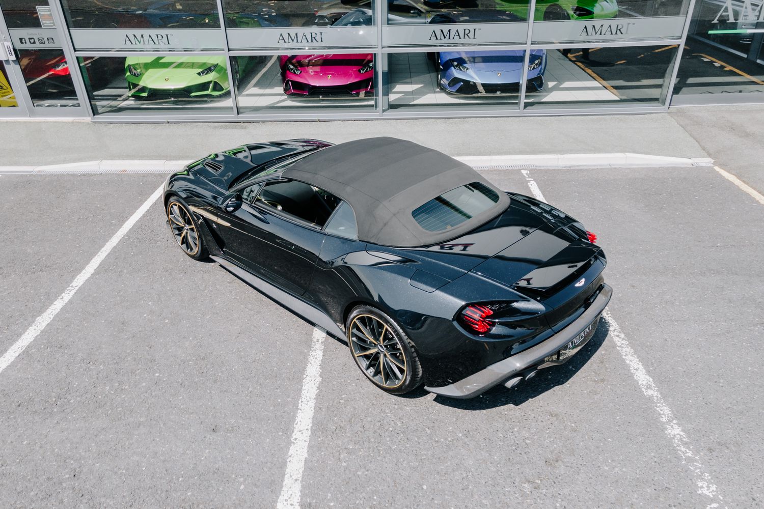 Aston Martin Vanquish Zagato Volante