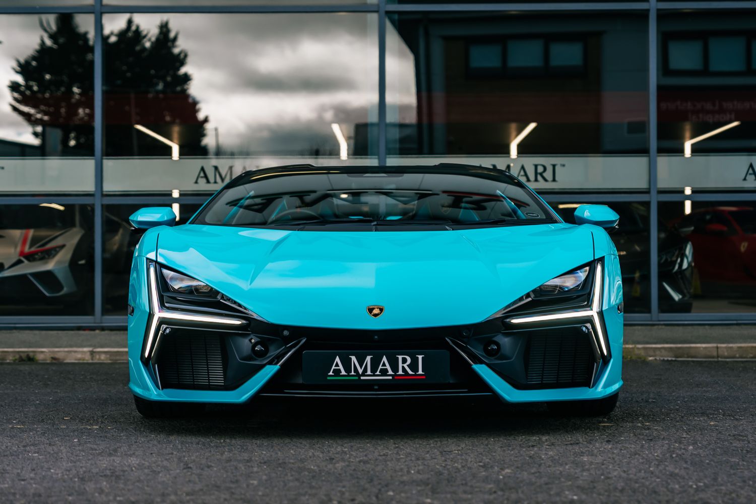 Lamborghini Revuelto