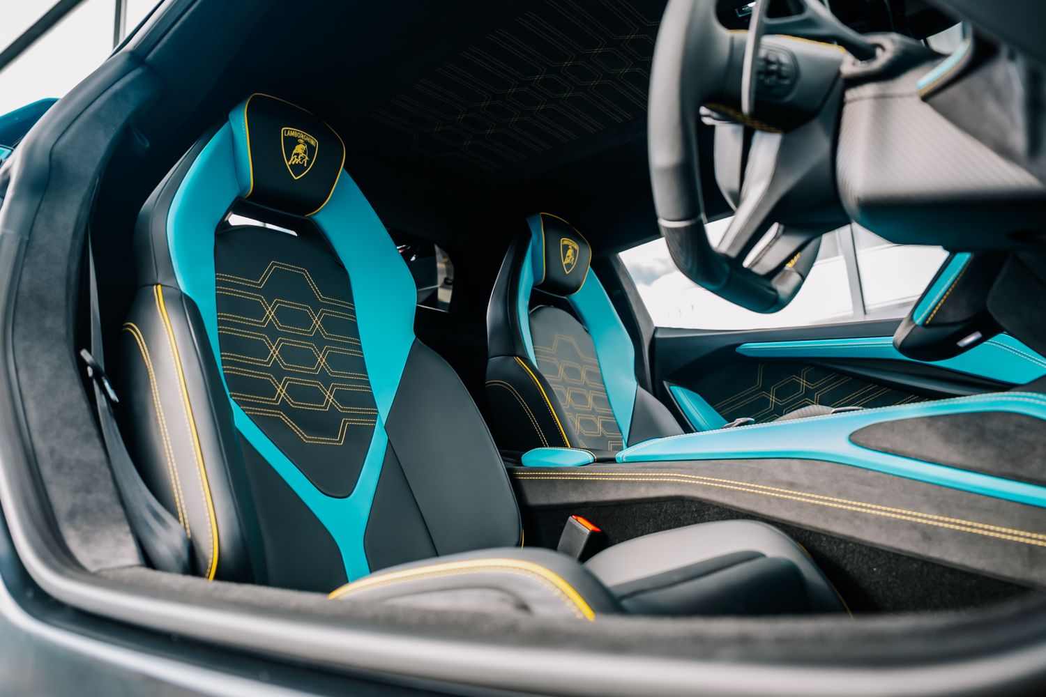 Lamborghini Revuelto