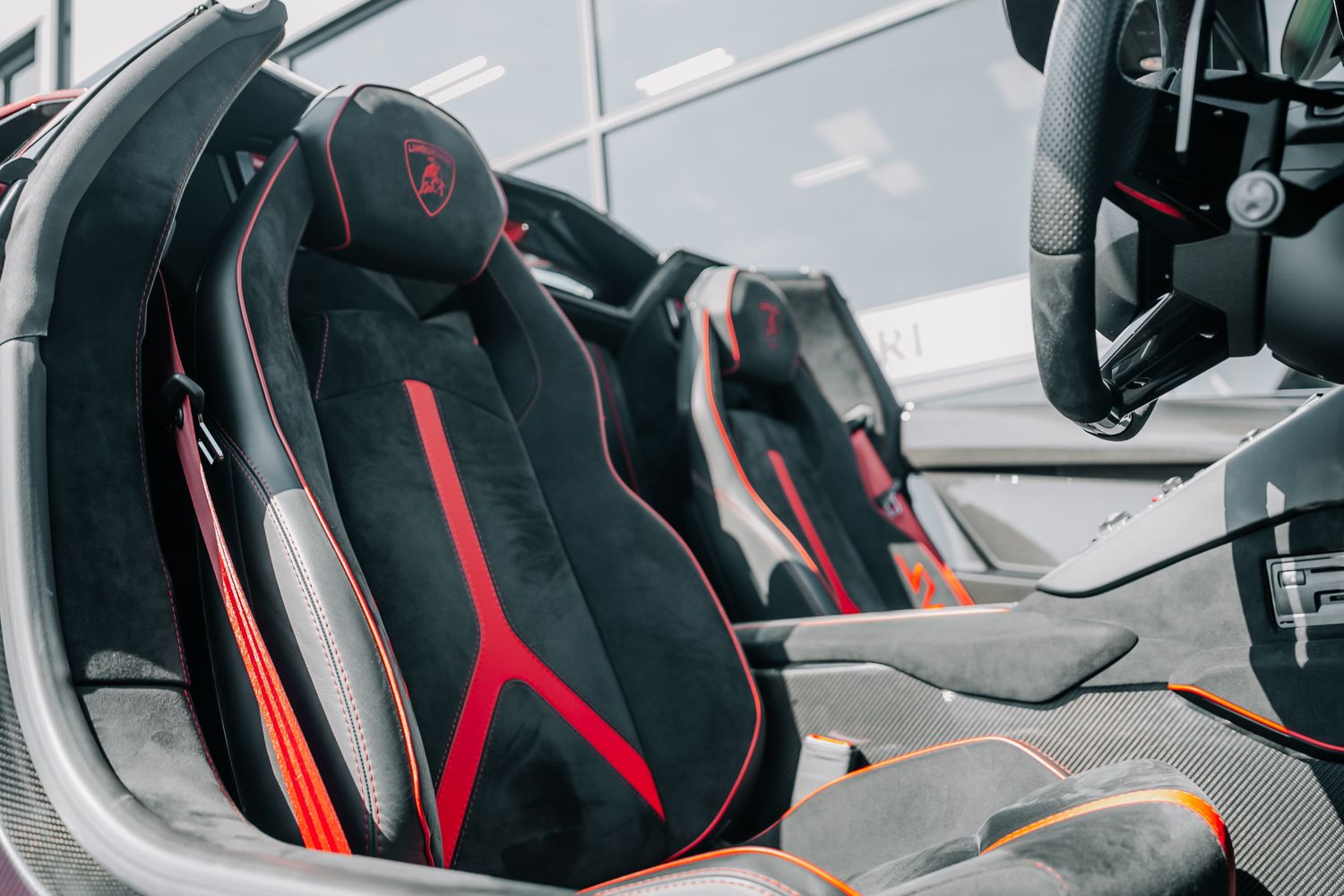 Lamborghini Aventador SV Roadster