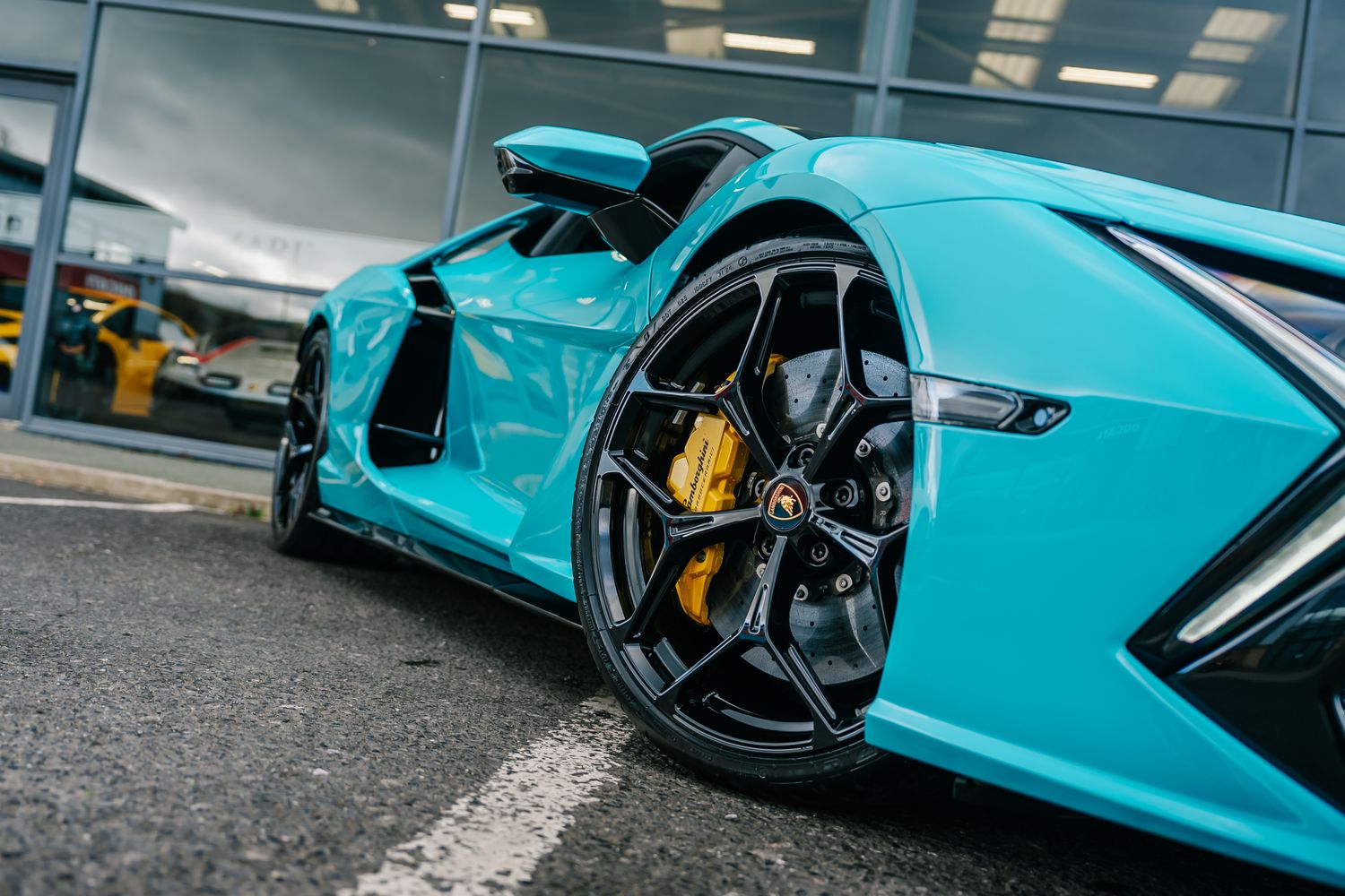 Lamborghini Revuelto