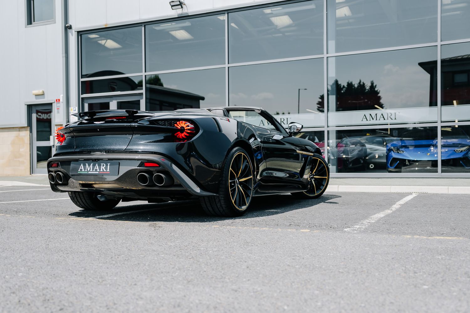 Aston Martin Vanquish Zagato Volante